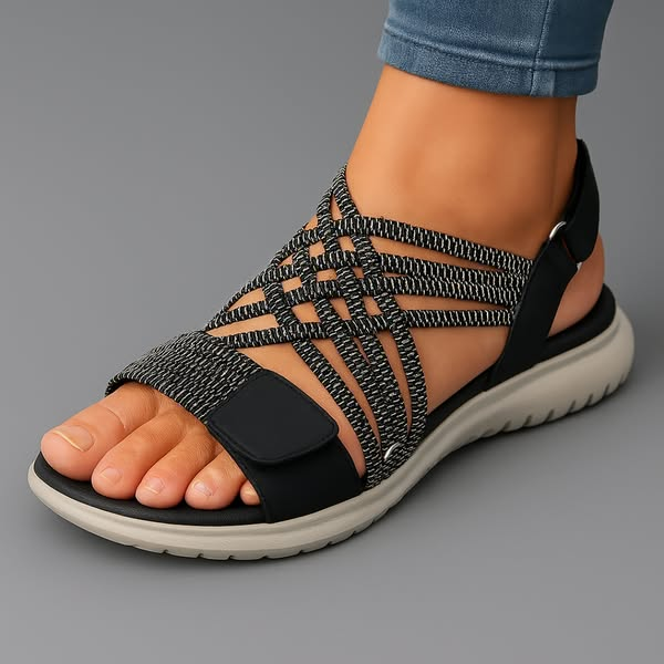 Lightweight sports sandals with straps for women