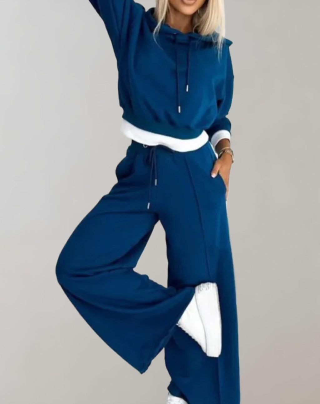 Casual Set with Hoodie and Wide Pants for Women