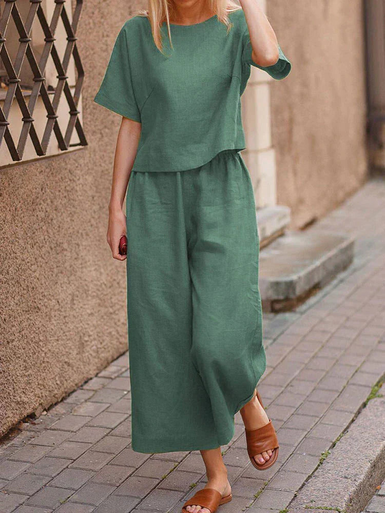 Two-Piece Set with T-Shirt and Wide-Leg Pants for Women | Perfect for Summer