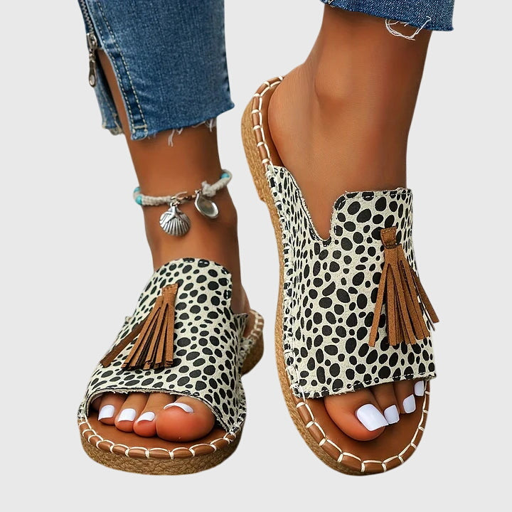 Casual low-heel sandals with fringes for women