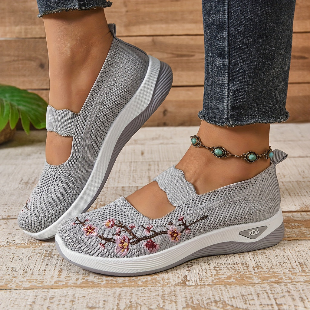 Women's slip-on mesh shoes