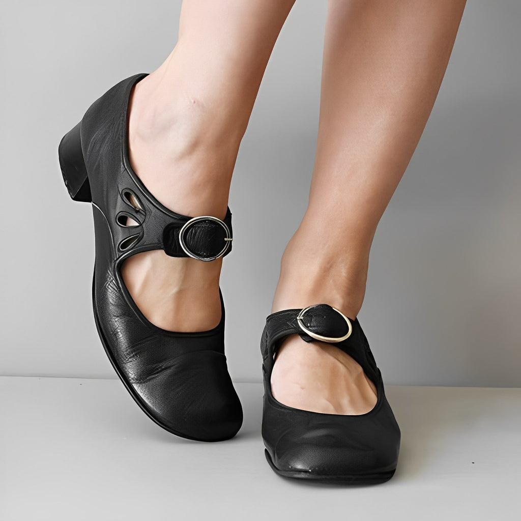 Low Shoes with Strap for Women