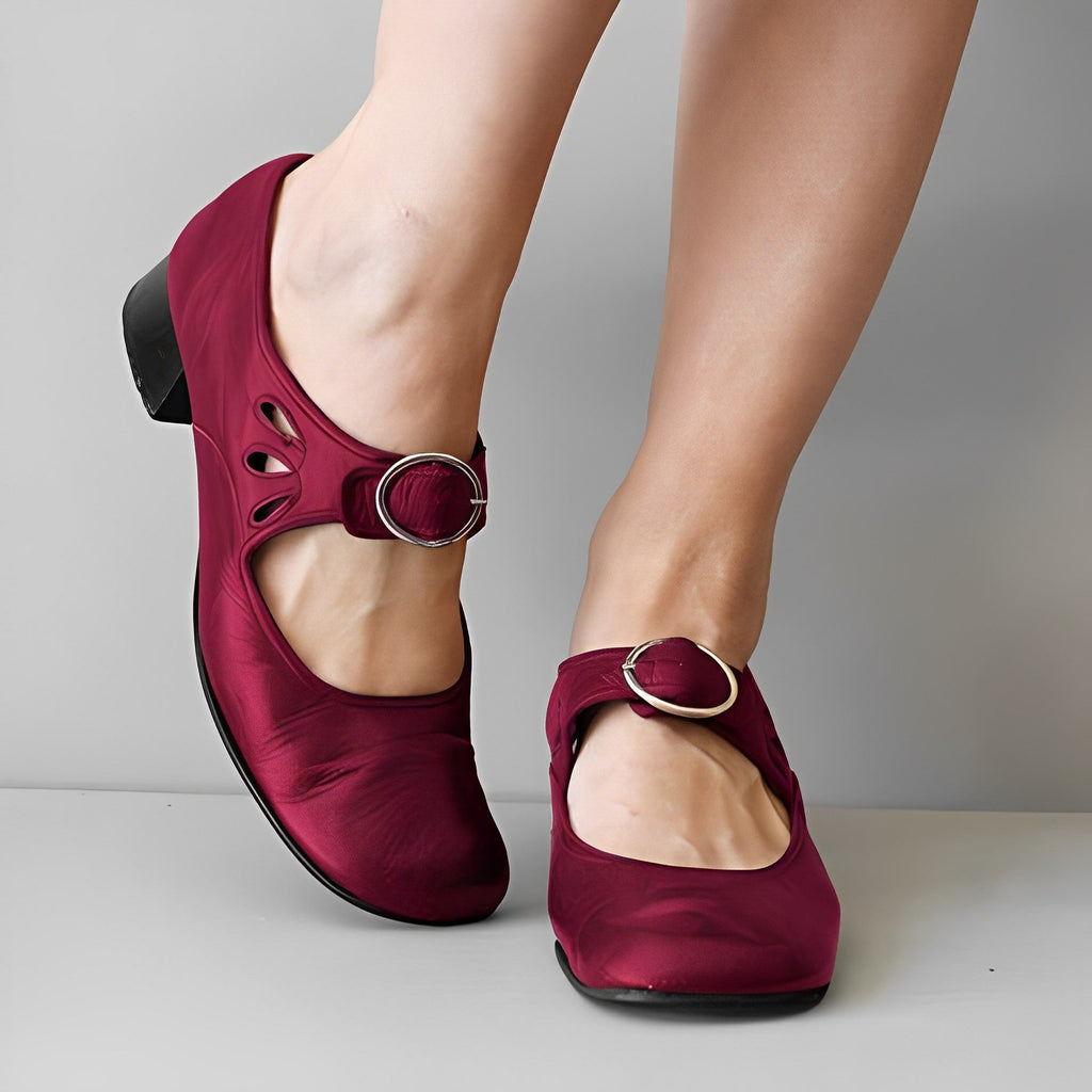 Low Shoes with Strap for Women