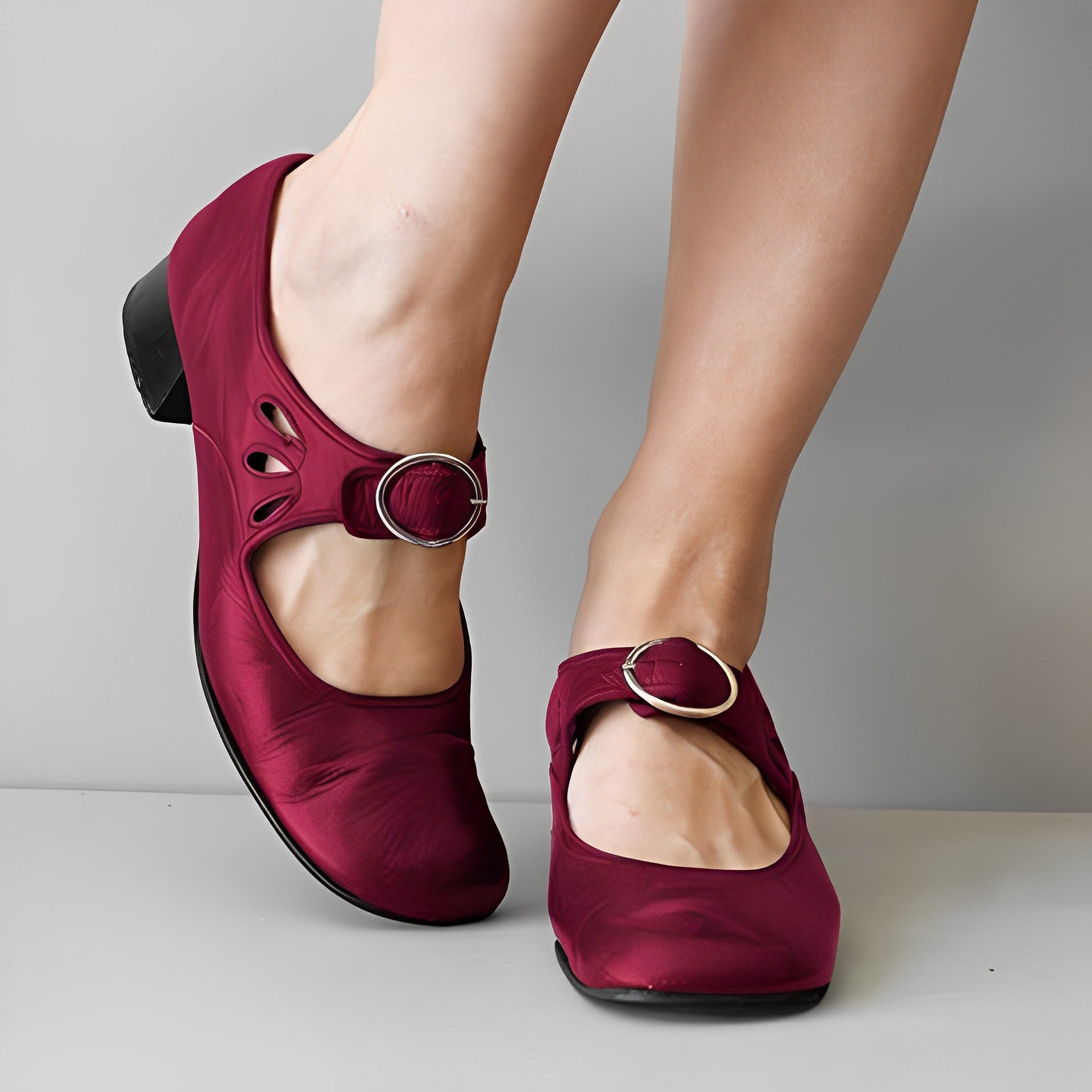 Low Shoes with Strap for Women