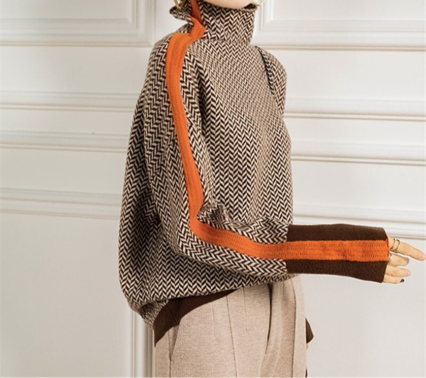 Herringbone Turtleneck Sweater with Contrast Sleeve for Women